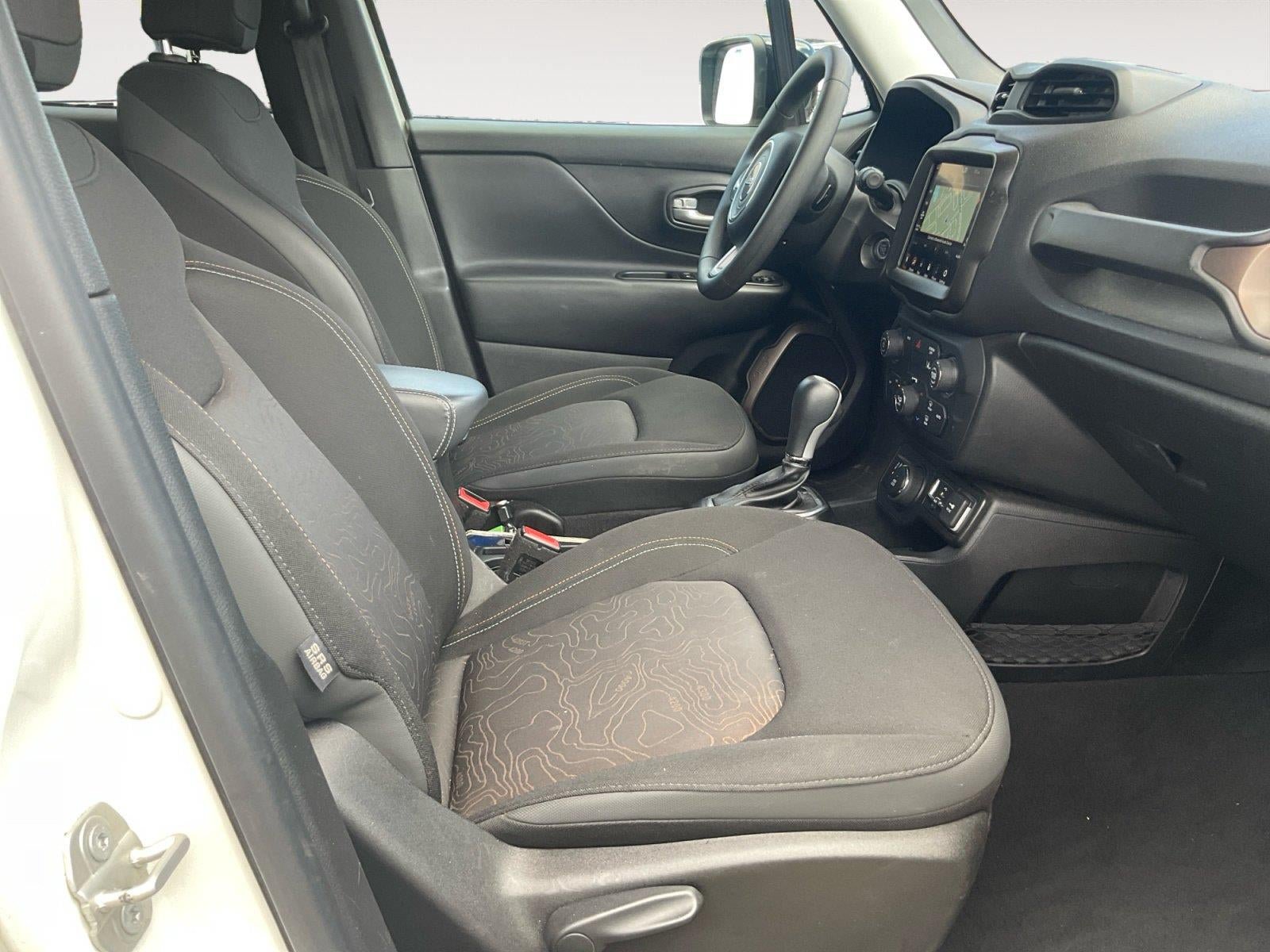 Used 2023 Jeep Renegade Latitude AWD/4WD image 15