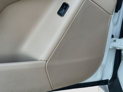Used 2018 Mercedes-Benz GLE 350 image 23