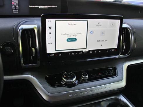 Used 2025 Ford Expedition Max Platinum AWD/4WD image 29