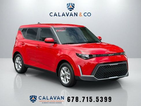 Certified 2025 Kia Soul LX w/ LX Technology Package FWD image 1