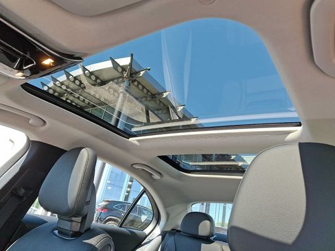 Certified 2023 Mercedes-Benz C 300 4MATIC Sedan image 11