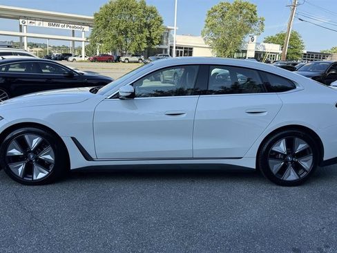 Used 2024 BMW i4 eDrive35 w/ Premium Package RWD image 11