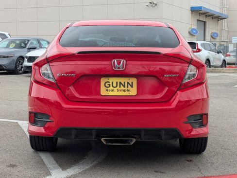 Used 2019 Honda Civic Sport image 3