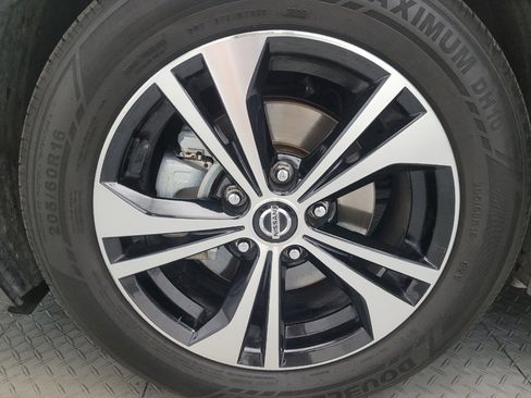 Used 2023 Nissan Sentra SV FWD image 31