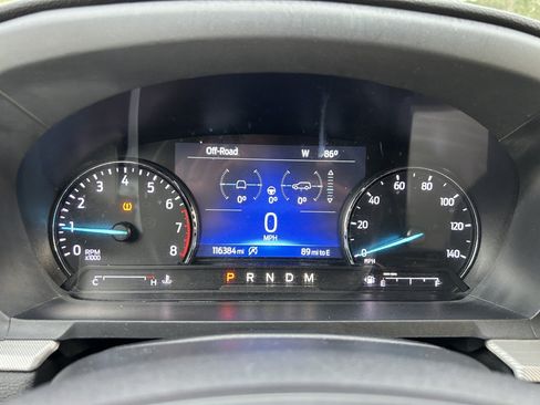 Used 2020 Ford Explorer XLT w/ Equipment Group 202A AWD/4WD image 5
