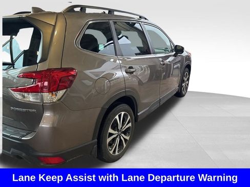 Used 2023 Subaru Forester Limited image 7
