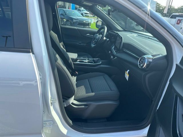New 2027 Chevrolet Equinox LT w/ Safety and Technology Package FWD image 31