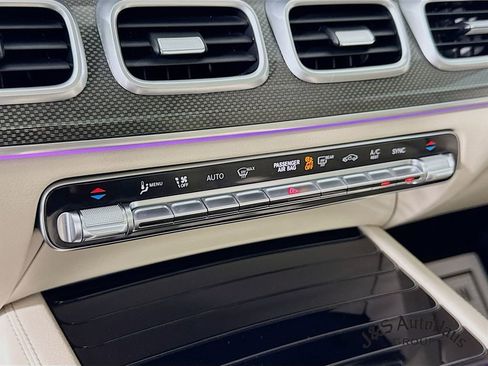 Used 2022 Mercedes-Benz GLS 450 4MATIC image 21