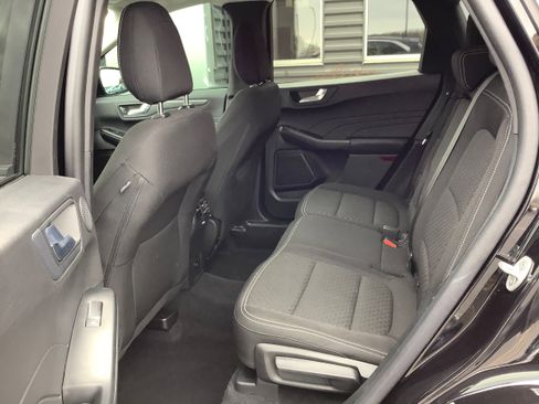 Used 2023 Ford Escape Active w/ Tech Pack #2 AWD/4WD image 9