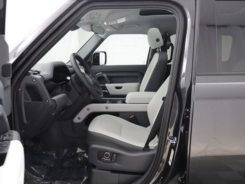 Certified 2026 Land Rover Defender 130 S AWD/4WD image 5