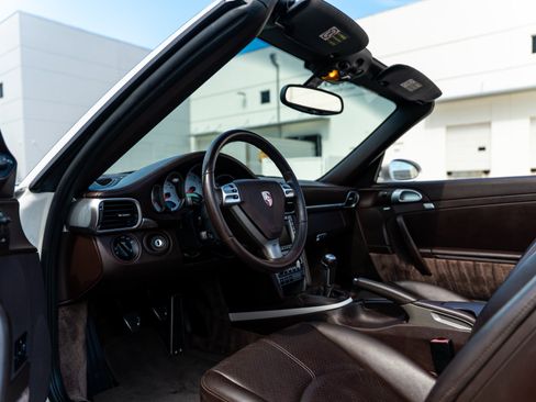 Used 2008 Porsche 911 Carrera S RWD image 15