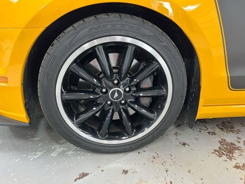 Used 2013 Ford Mustang Boss 302 w/ Boss 302 Accessory Pkg RWD image 25