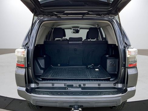 Used 2022 Toyota 4Runner TRD Off-Road image 24