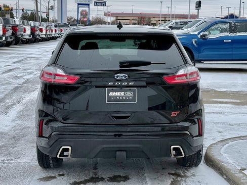Used 2024 Ford Edge ST w/ Cargo Accessory Package image 4