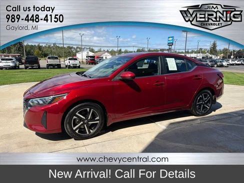 Used 2024 Nissan Sentra SV FWD image 1