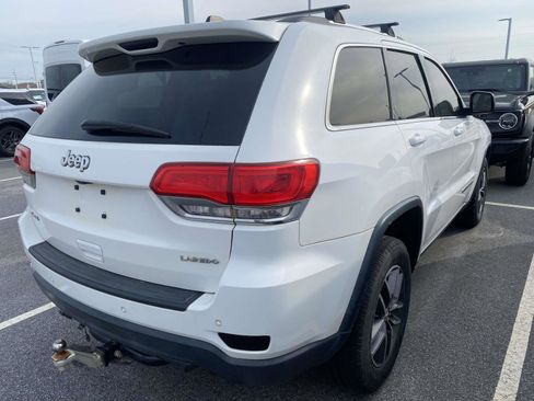 Used 2018 Jeep Grand Cherokee Laredo image 5