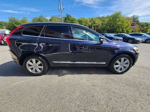 Used 2017 Volvo XC60 T5 Inscription w/ Preferred Option Package AWD/4WD image 4