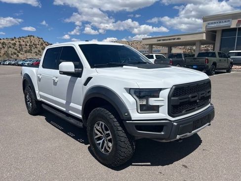 Used 2017 Ford F150 Raptor w/ Equipment Group 802A Luxury AWD/4WD image 3