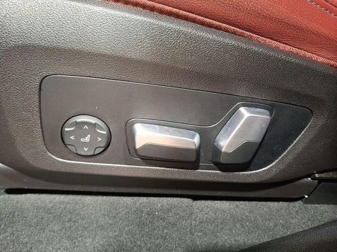 Used 2023 BMW X4 xDrive30i w/ Premium Package image 10