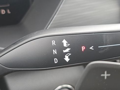 New 2026 GMC Acadia AT4 w/ Luxury Package AWD/4WD image 37