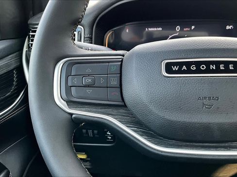 Used 2024 Jeep Wagoneer L Series II w/ Flexible Seating Group image 20