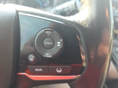Used 2018 Honda Odyssey Elite image 18