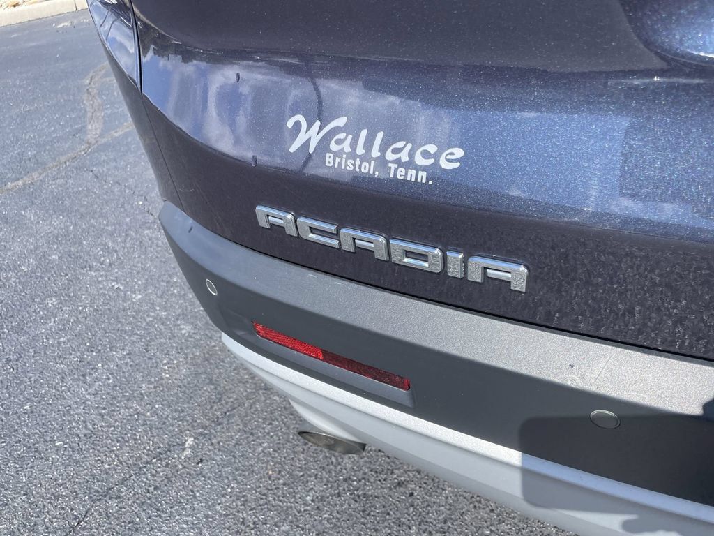 Used 2019 GMC Acadia SLT AWD/4WD image 7