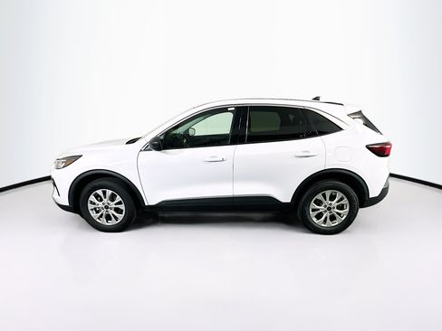 Used 2024 Ford Escape Active AWD/4WD image 4