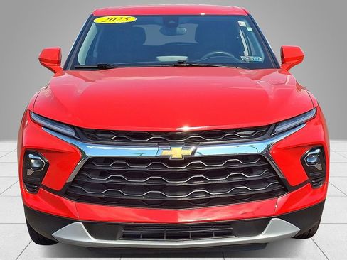 Used 2025 Chevrolet Blazer LT AWD/4WD image 3