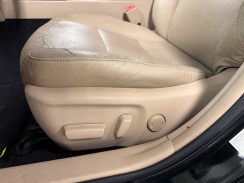 Used 2014 Toyota Camry LE FWD image 15