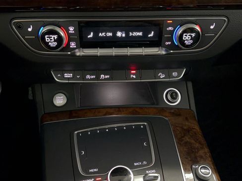 Used 2018 Audi Q5 2.0T Premium Plus w/ Premium Plus Package AWD/4WD image 22