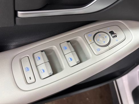 Certified 2025 Hyundai Sonata SE FWD image 12