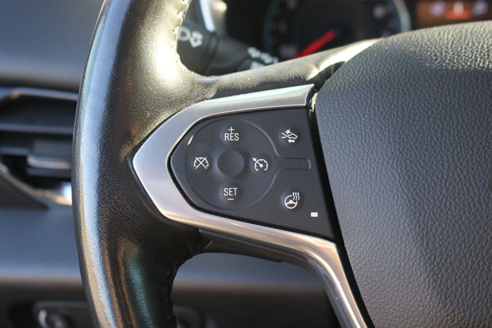 Used 2021 Chevrolet Traverse Premier w/ Redline Edition FWD image 21