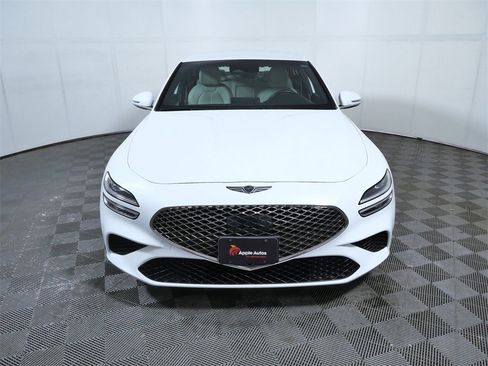 Used 2025 Genesis G70 2.5T image 3