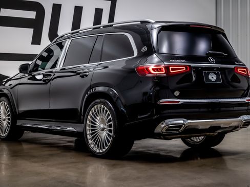 Used 2022 Mercedes-Benz Maybach GLS 600 4MATIC image 35