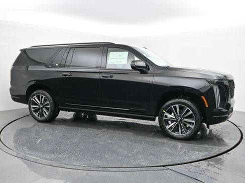 New 2026 Cadillac Escalade ESV Sport w/ Touring Package image 7