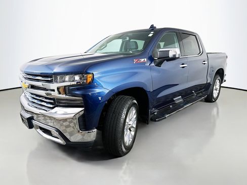 Used 2021 Chevrolet Silverado 1500 LTZ image 3