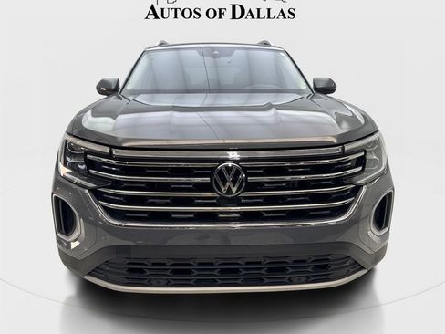 Used 2025 Volkswagen Atlas SEL AWD/4WD image 3