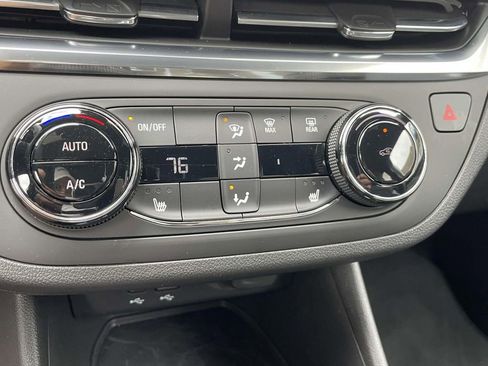 Used 2024 Buick Envista Preferred w/ Convenience I Package image 19