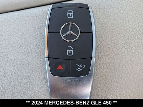 Certified 2024 Mercedes-Benz GLE 450 4MATIC image 31