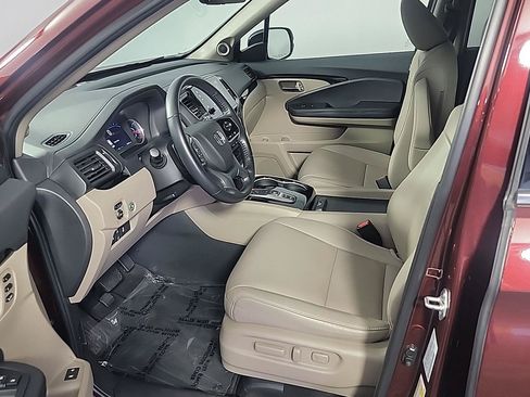 Certified 2021 Honda Pilot Touring image 19