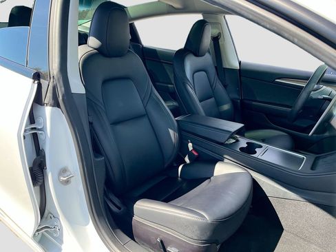 Used 2023 Tesla Model 3 Standard Range image 26