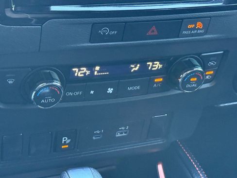 Used 2024 Nissan Frontier PRO-4X w/ Technology Package image 17