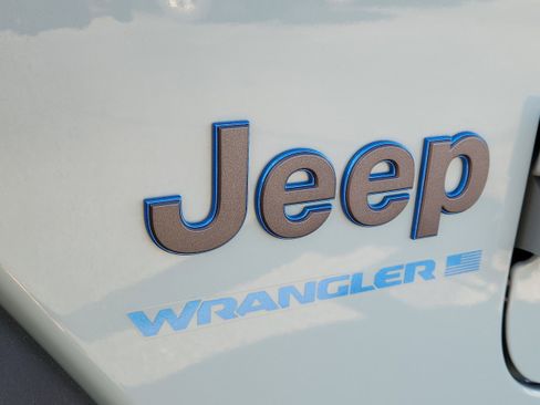 Used 2024 Jeep Wrangler Unlimited AWD/4WD image 6