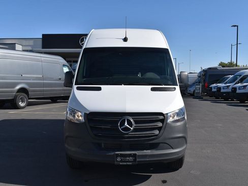 Used 2024 Mercedes-Benz Sprinter 144 Cargo image 3