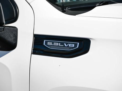 Used 2025 GMC Sierra 1500 Elevation w/ Preferred Package image 13