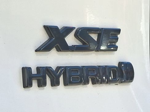 Used 2022 Toyota RAV4 XSE w/ XSE Grade Weather Package AWD/4WD image 31