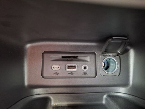 Used 2019 Chevrolet Equinox Premier image 23