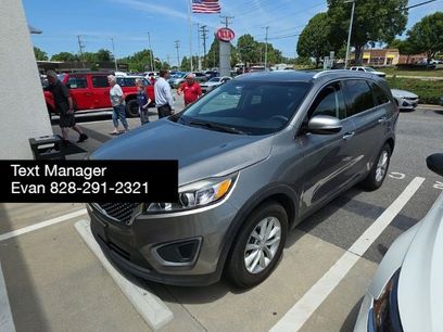 Used 2017 Kia Sorento LX