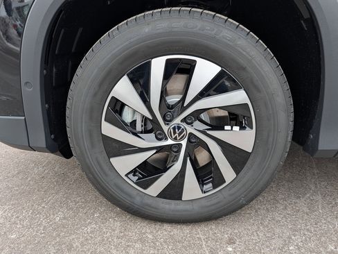 New 2026 Volkswagen Tiguan S image 5